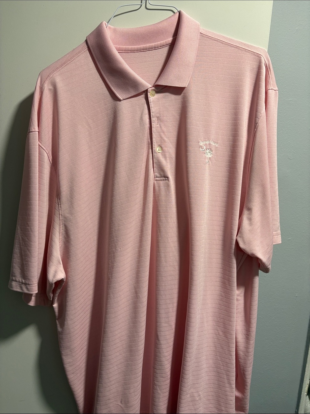 Men's Vineyard Vines Pink Polo GolfShirt - Classic Short Sleeve.